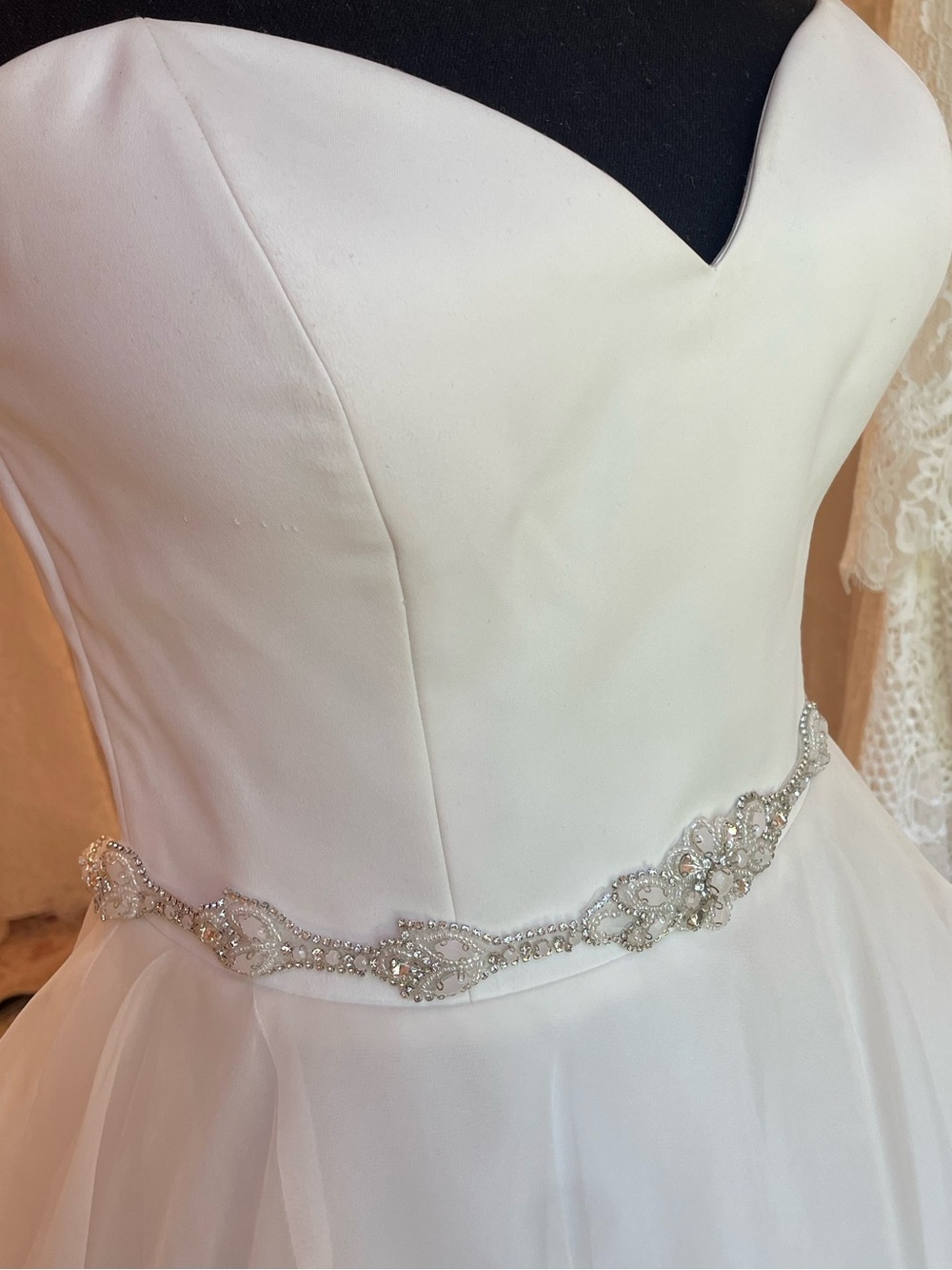 Wanda Silver Sash